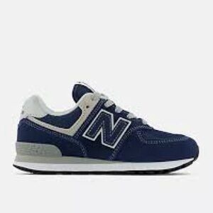 New Balance 574 Kids' Navy US 3 1/2 Wide New In Box